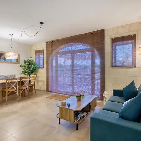 Apartment Modern Qala Gozo Apt, Shared Pools & Balcony *